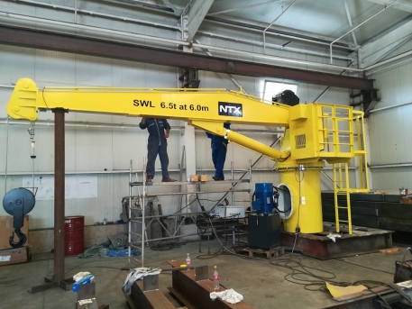 Hydraulic crane 5t at 6m